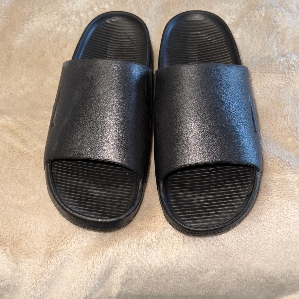 Nike Black Women's Slippers